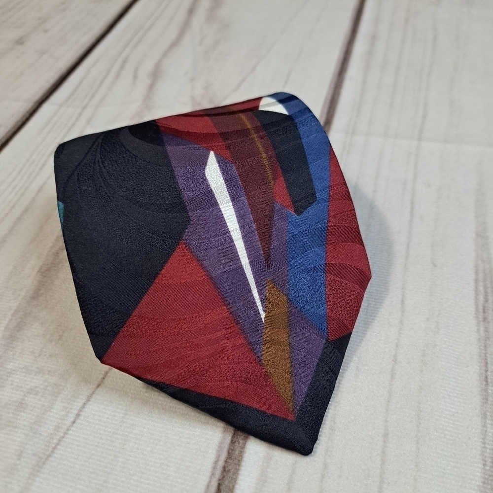 Halston III Abstract Tie - Picture 7 of 7